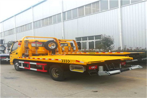 红花岗区附近拖车救援搭电